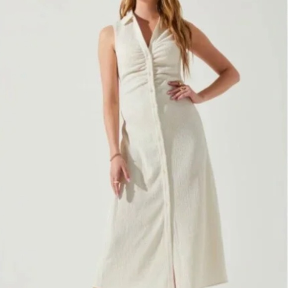Nordstrom - ASTR The Label - Keyhole open back collared ivory dress - Women's XL - Picture 5 of 6
